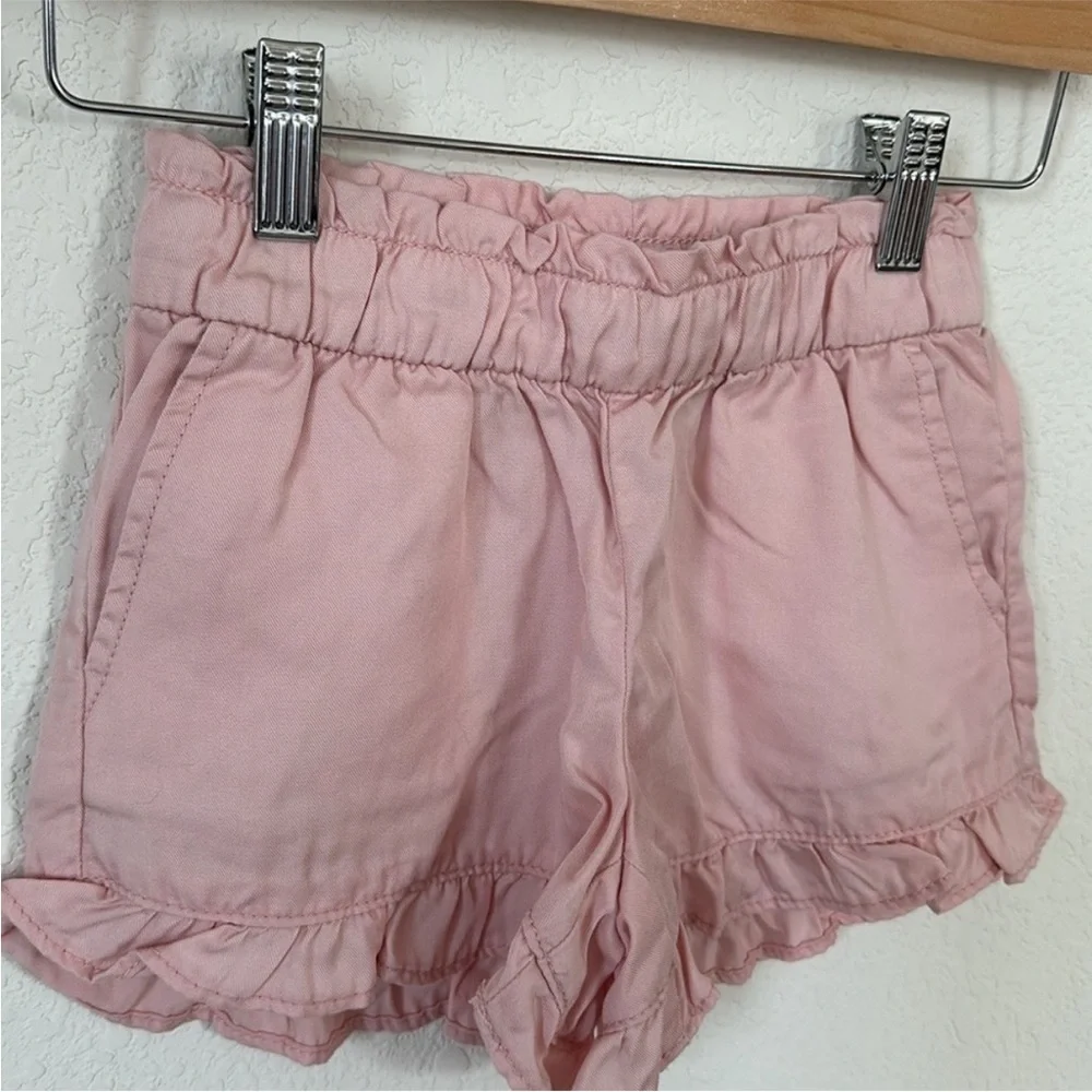 GAP • Girls XS Blush Pink Ruffle Hem Pull On Shorts Elastic Waist